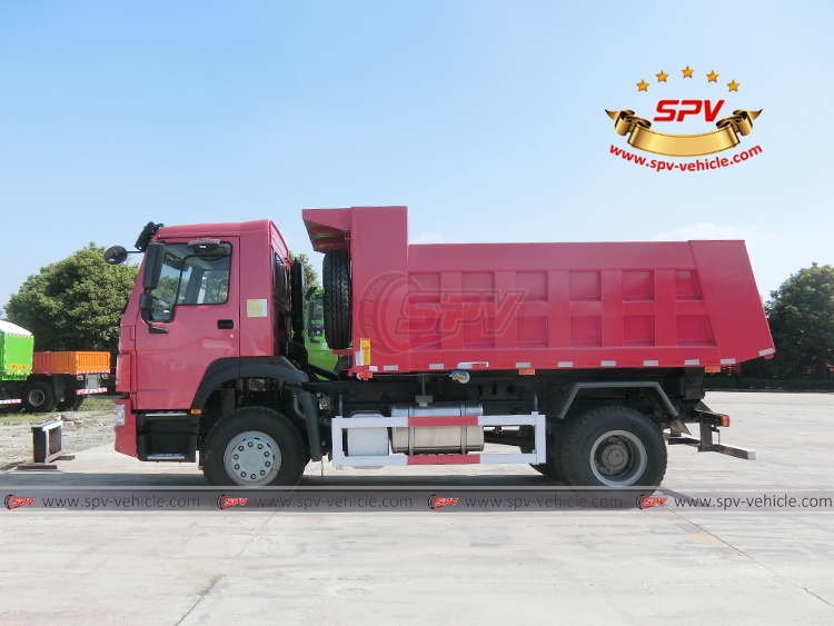 Dump Vehicle Sinotruk - RHD - LS